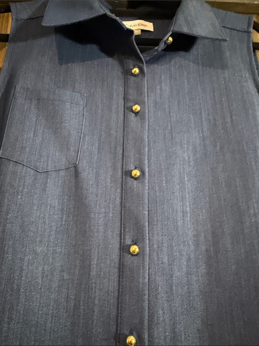 Calvin Klein Sleeveless Button-Front Chambray Midi Dress in Blue - Picture 3 of 4